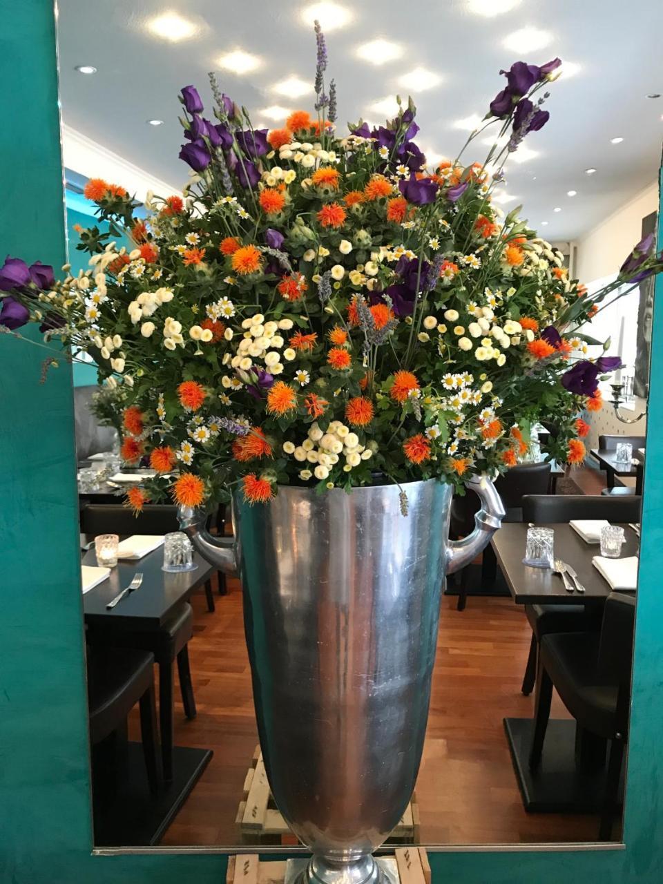מיירסבורג Hotel Seepromenade מראה חיצוני תמונה